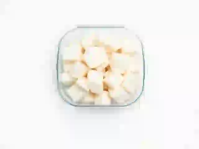 Desiccated coconut chunks — HACCP-certified food processing ingredient